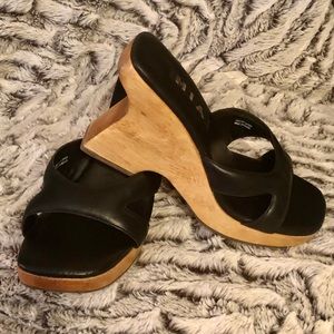 Mia wooden heels